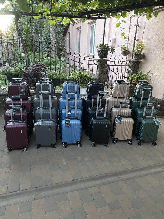 Чемодан .Валіза  Three Birds.