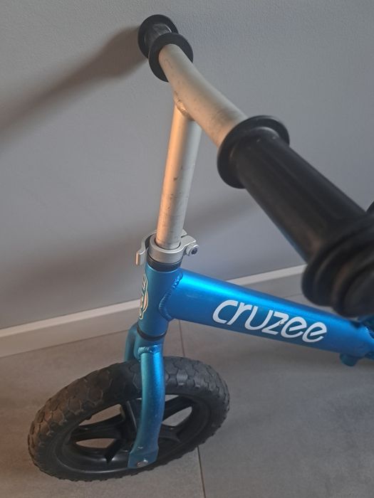 Cruzee rowerek biegowy niebieski
