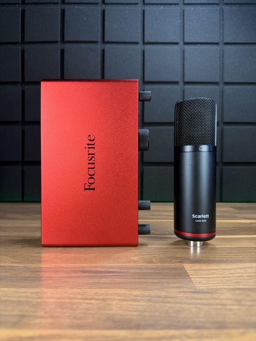 Focusrite Scarlett 2i2 Studio 4th gen (БЕЗКОШТОВНА Доставка!)