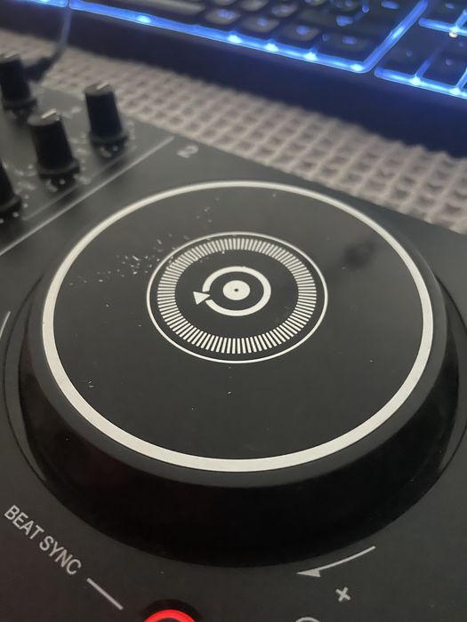 DDJ 200 Controller