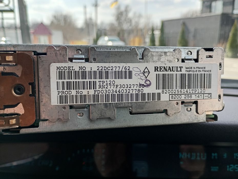 Продам Автомагнітола с мультимедіа Рено Сценик 2