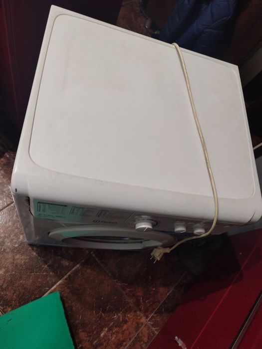 Пральна машинка Indesit