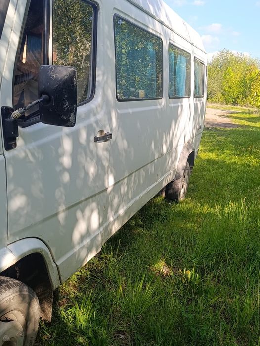 Продам Mersedes-Benz 410 пас на Спарці !!!