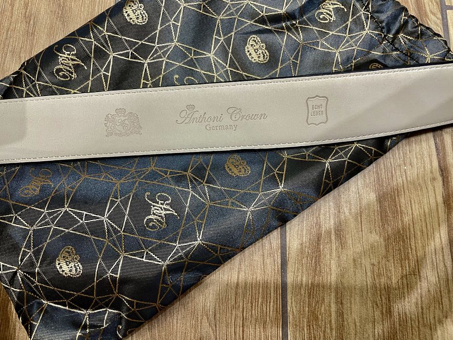 Skórzany pasek 100 cm granatowy