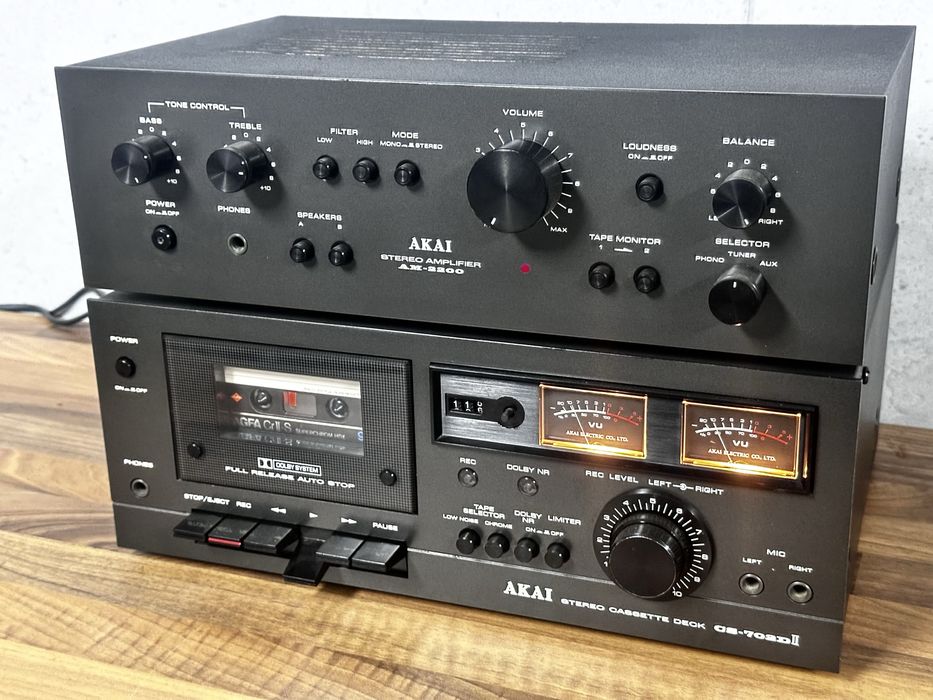 Zestaw Akai AX-2200, CS-702 II magnetofon deck, wzmacniacz,wychyły