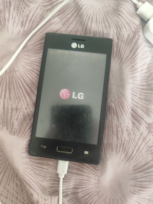 Продам телефоны на запчасти