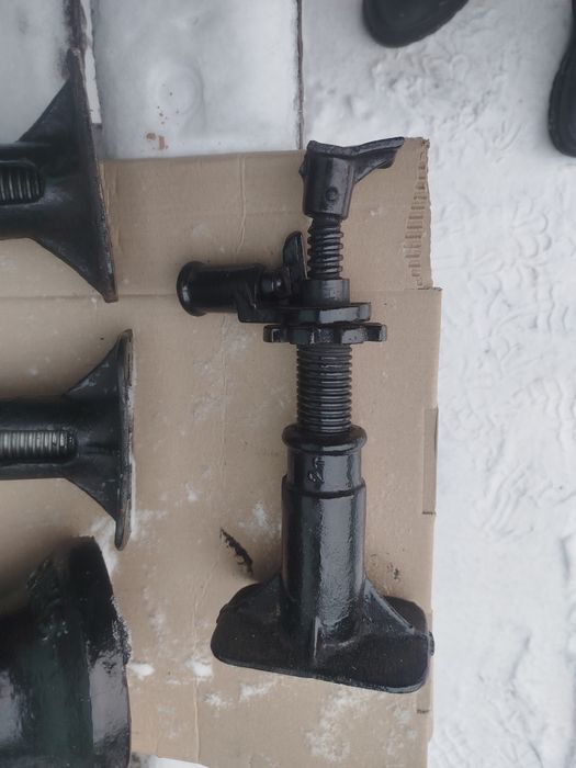 Домкрат винтовой 2 т,5 т