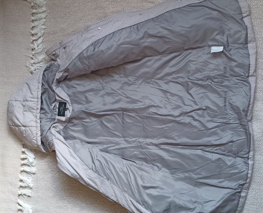 Жіноча куртка, розмір M, L