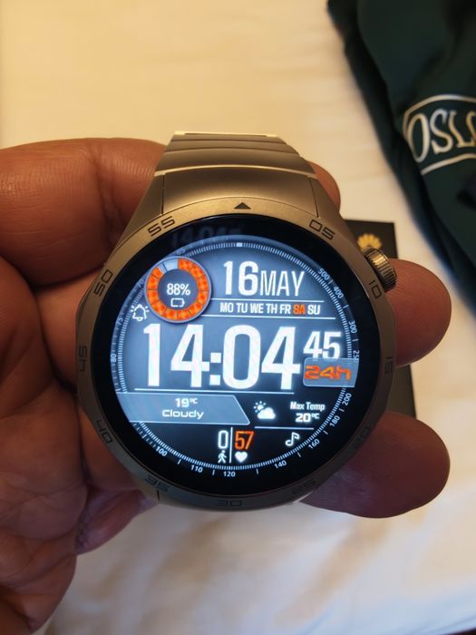Huawei smartwatch 4