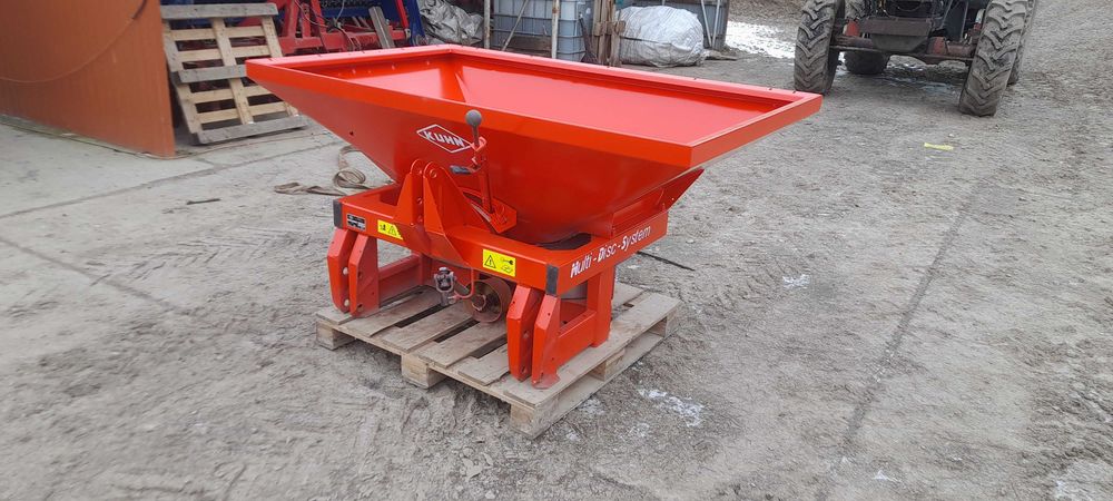 Rozsiewacz nawozow Kuhn