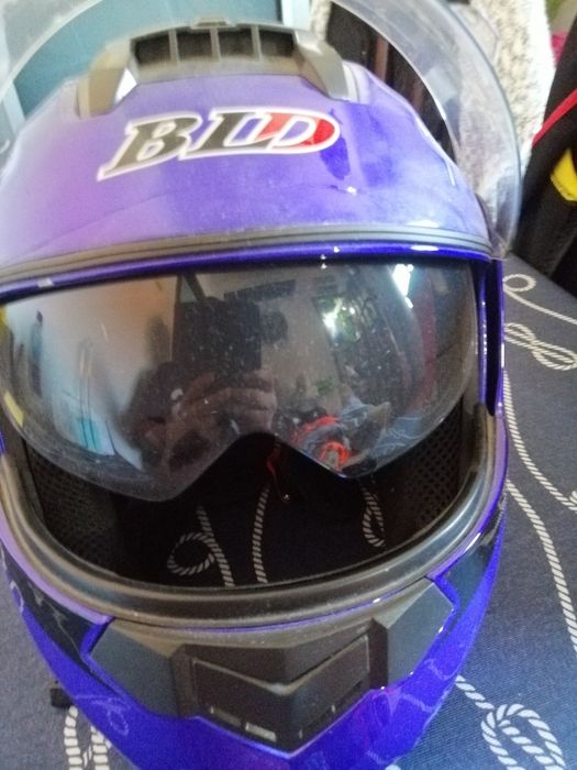 Capacete com auriculares kit mãos livres