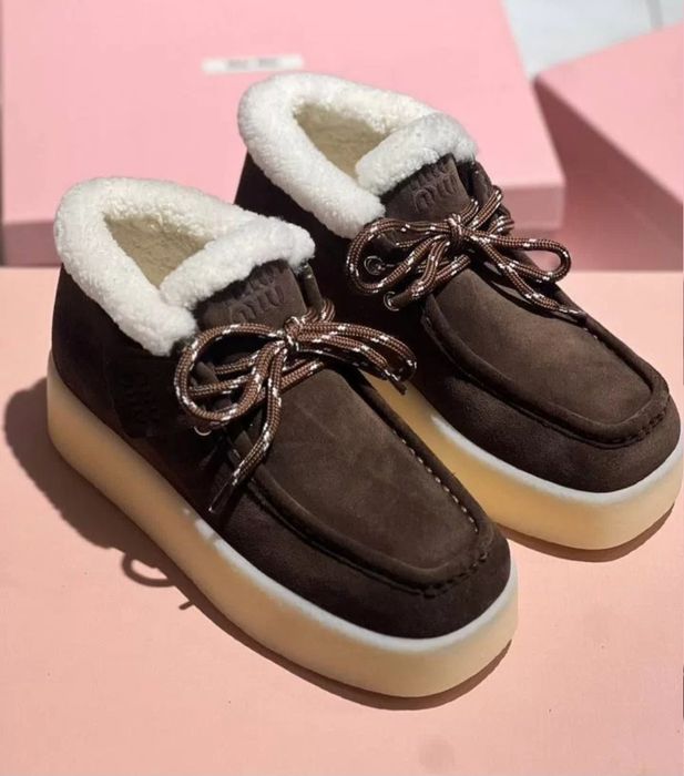 Жіночі зимові  черевики miu miu на хутрі 39
