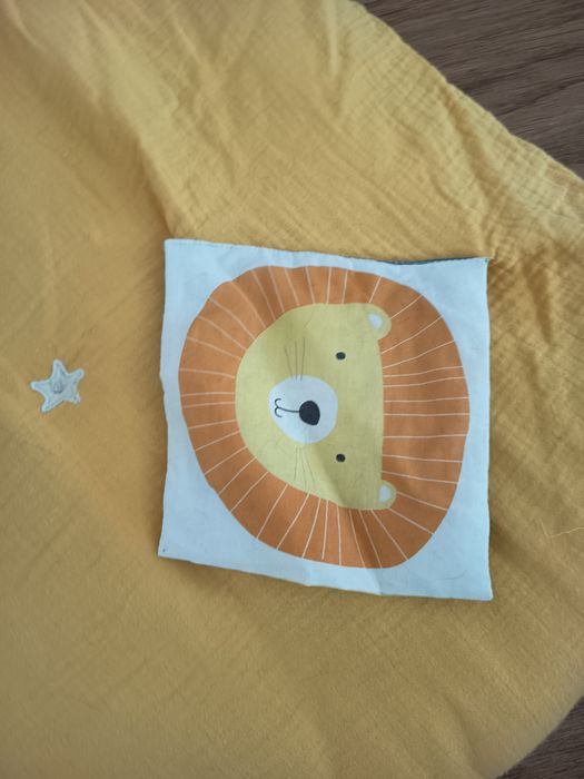 Tapete de atividades bebé