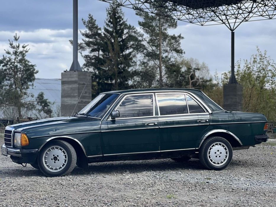 Продаж мерседес 123 автомат.Обмін ціна 2000