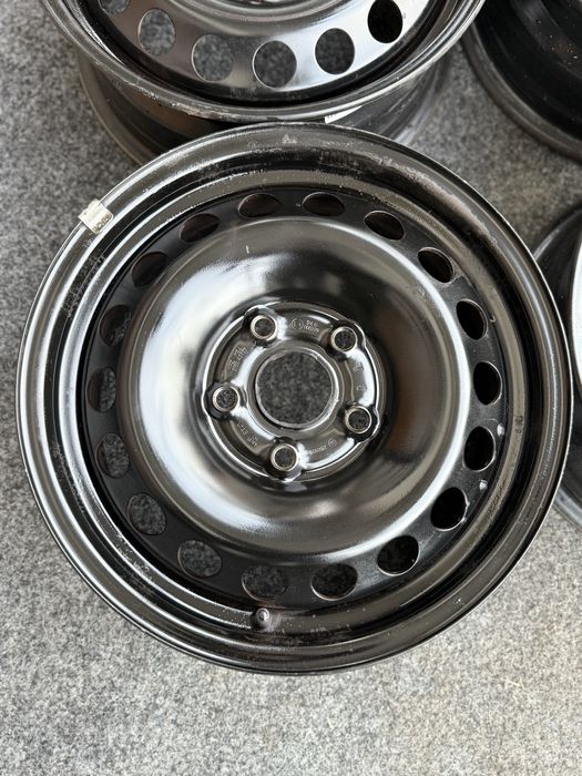 Диски R15 5/112 VW Golf 5/6 Caddy Touran Passat B5 Skoda A5 Audi Seat