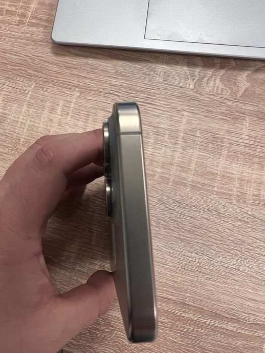 Iphone 15 pro max 256 natural titanium