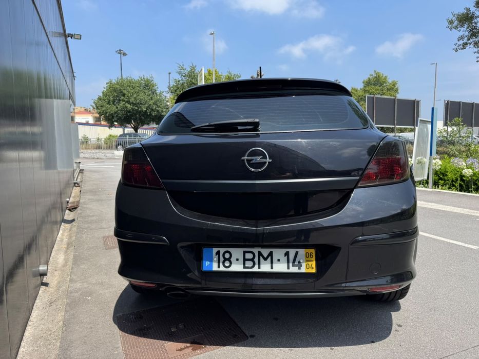 OPEL ASTRA H GTC 1.9 CDTI 150 2006 Manual Comercial Desde 97€ / Mês