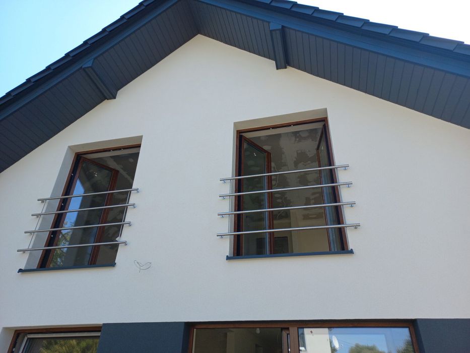 Balustrady nierdzewne zabezpieczenia okienne