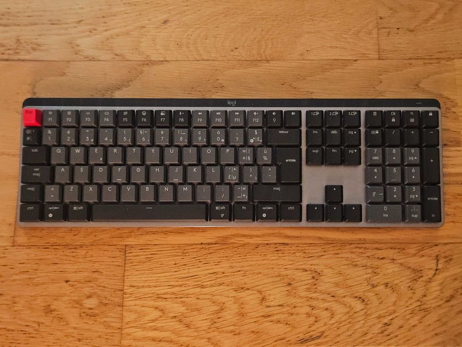 Logitech MX Bluetooth teclado mecânico retro-iluminado, brown switches