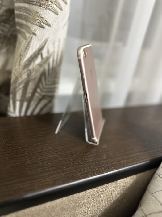 iPhone 7 32g Neverlock (не вмикається )