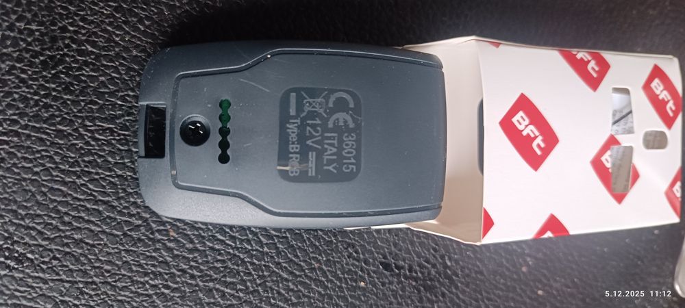 3 sztuki piloty BFT Mitto 433.92mhz