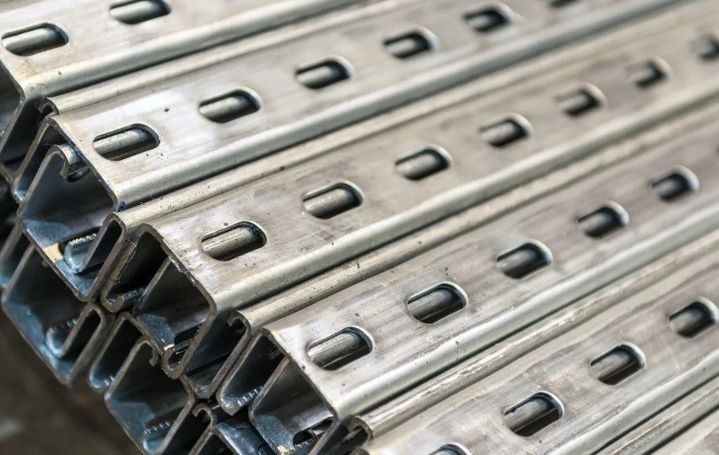 Профиль С-образный 41х41х1,5 мм монтажная траверса