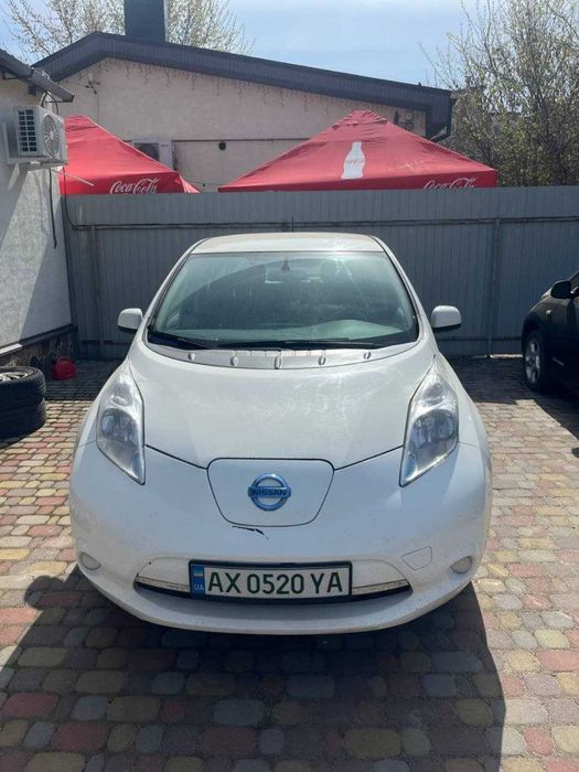 Оренда Nissan Leaf (24кВт)