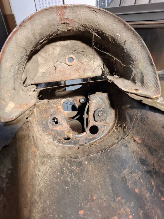 WFM Osa  osłona na nogi z obudową lampy komplet