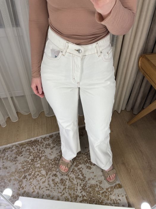 Біло-молочні джинси кльош fabric17