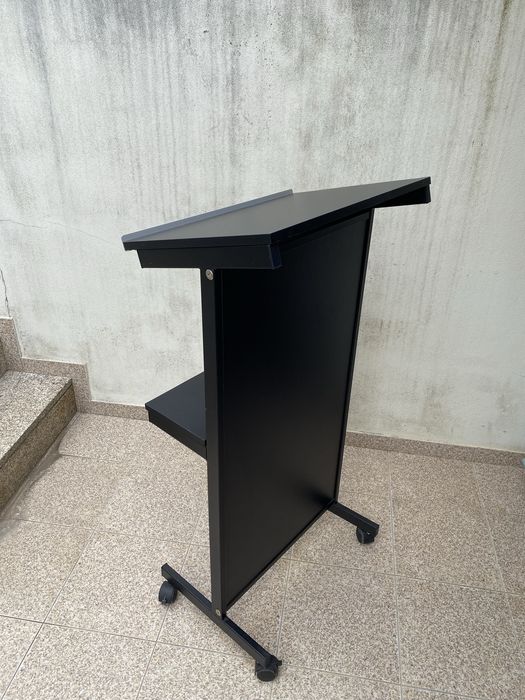 Púlpito Classic c/ Rodas