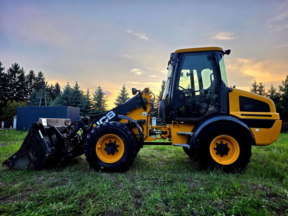 Ładowarka JCB 409 T4 rok 2017 przegubowa bardzo dobry łyżka szczękowa
