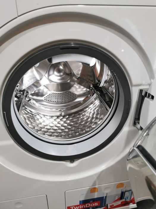 Pralko-suszarka MIELE WT1  WTH730 WPM.  1300 godzin pracy. TwinDos WiF