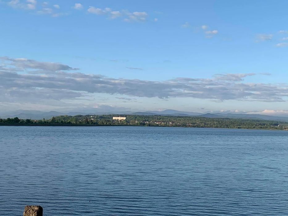 Житловий будинок чисте повітря вода тепло інтернет ….