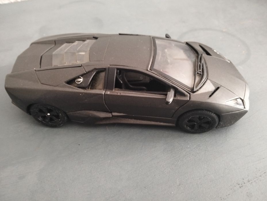 Carro da marca Burago