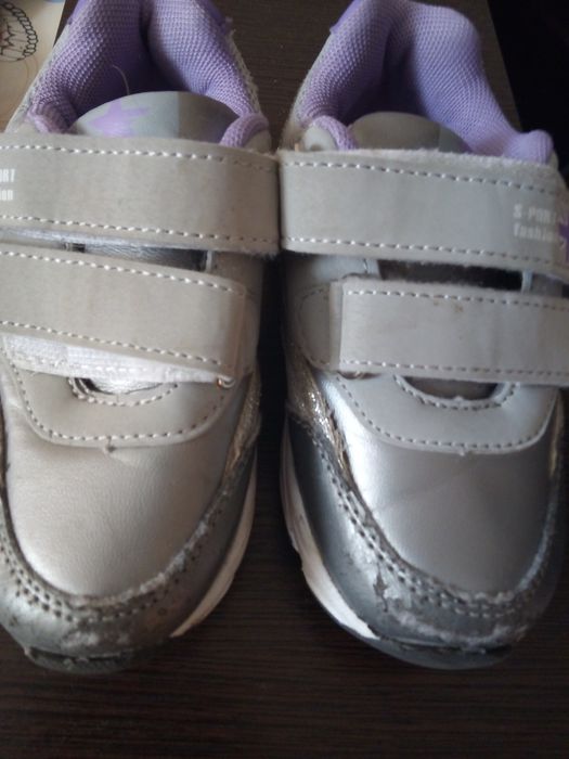 Кросівки дитячі,стан на фото