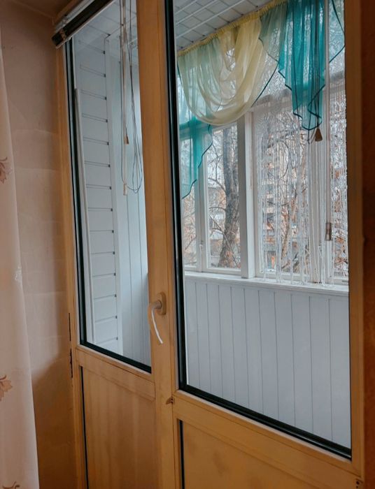 2-кім (4 окремі ліжка) ЦЕНТР/ВОКЗАЛ 5хв // Подобово