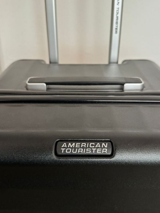 Mala de viagem, American Tourist. Usada uma vez. Como nova. Leve e versátil