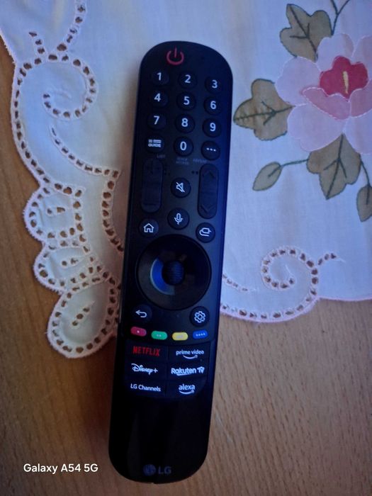 Oportunidade imperdivel.Tv 43 Lg nova.