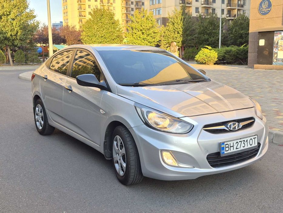 Продам Hyundai Accent на АВТОМАТЕ