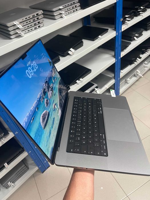 MacBook Pro 16 M2 Pro 16GB 500GB SSD Cinzento Sideral (2023) | Tech-Refurb | Loja Oeiras |