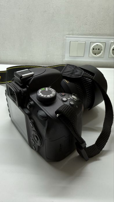 Продам фотоаппарат Nicon D3200