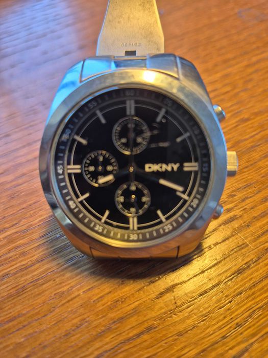 Zegarek DKN chronograf numer modelu NY1246