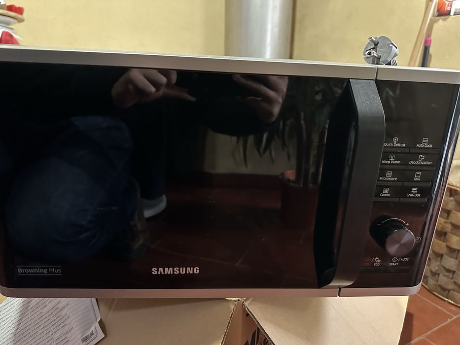 Micro-ondas Samsung Browning Plus 23L