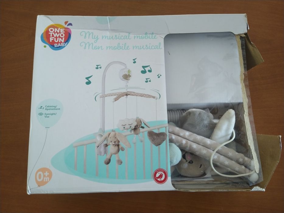 Mobile musical bebé