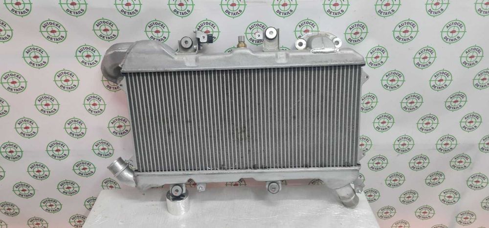 Радиатор Интеркуллера LC200 2016- 4.5D