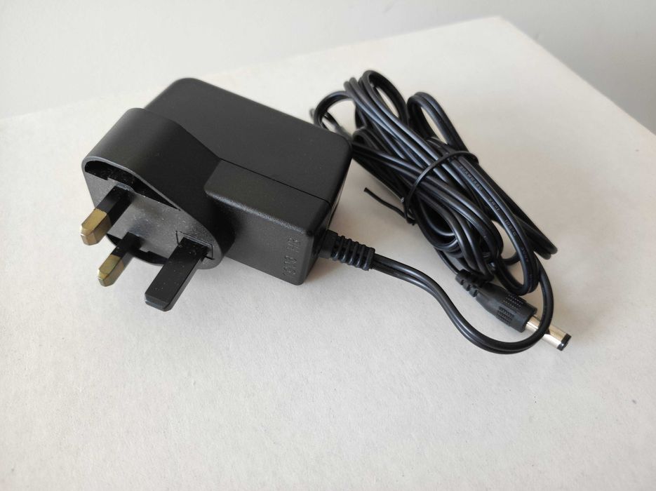 Router Linksys Cisco WRT300N v2 – Wireless-N até 300 Mbps64740936572546124