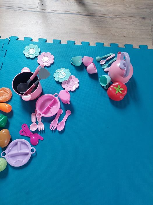 Lalki Barbie i inne zabawki