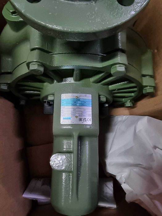 Bomba Centrifuga com eixo Curto - marca SAER  - NOVA!!!