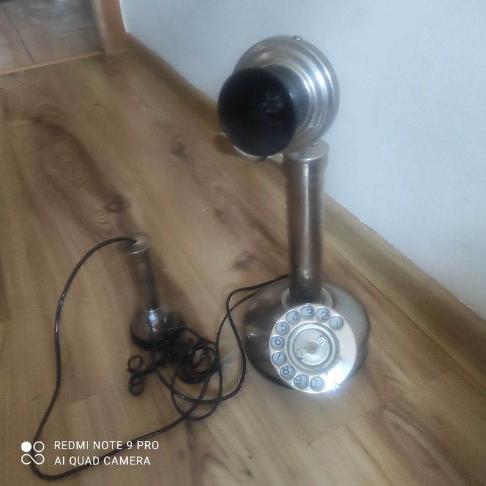 Telefon  w stylu retro