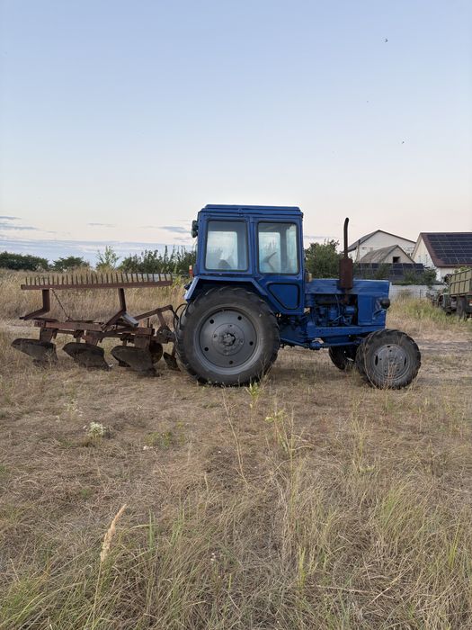 В продажі трактор МТЗ82